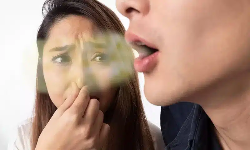 رائحة الفم الكريهة